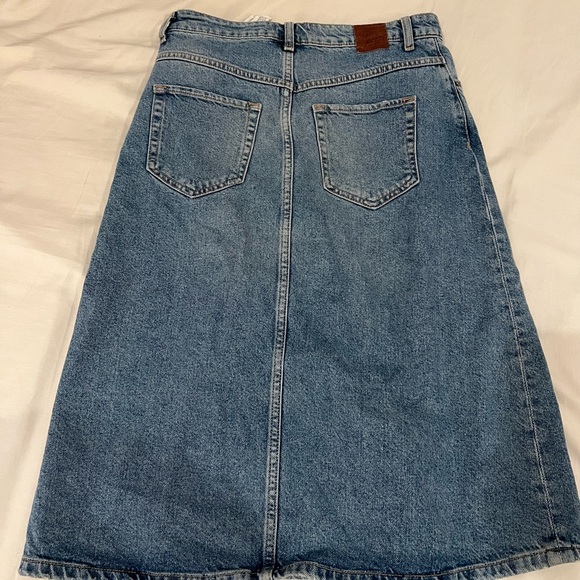 Zara denim skirt - Picture 3 of 3